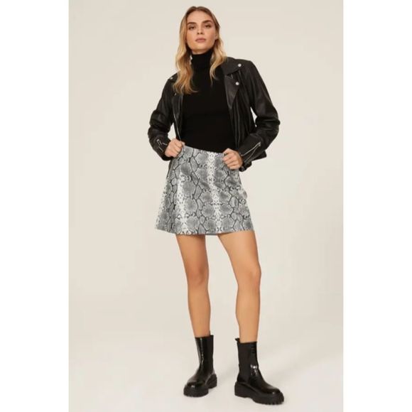 Veda Dresses & Skirts - EUC Veda Gray Leather Snake Print Mini Skirt Size 4 $498